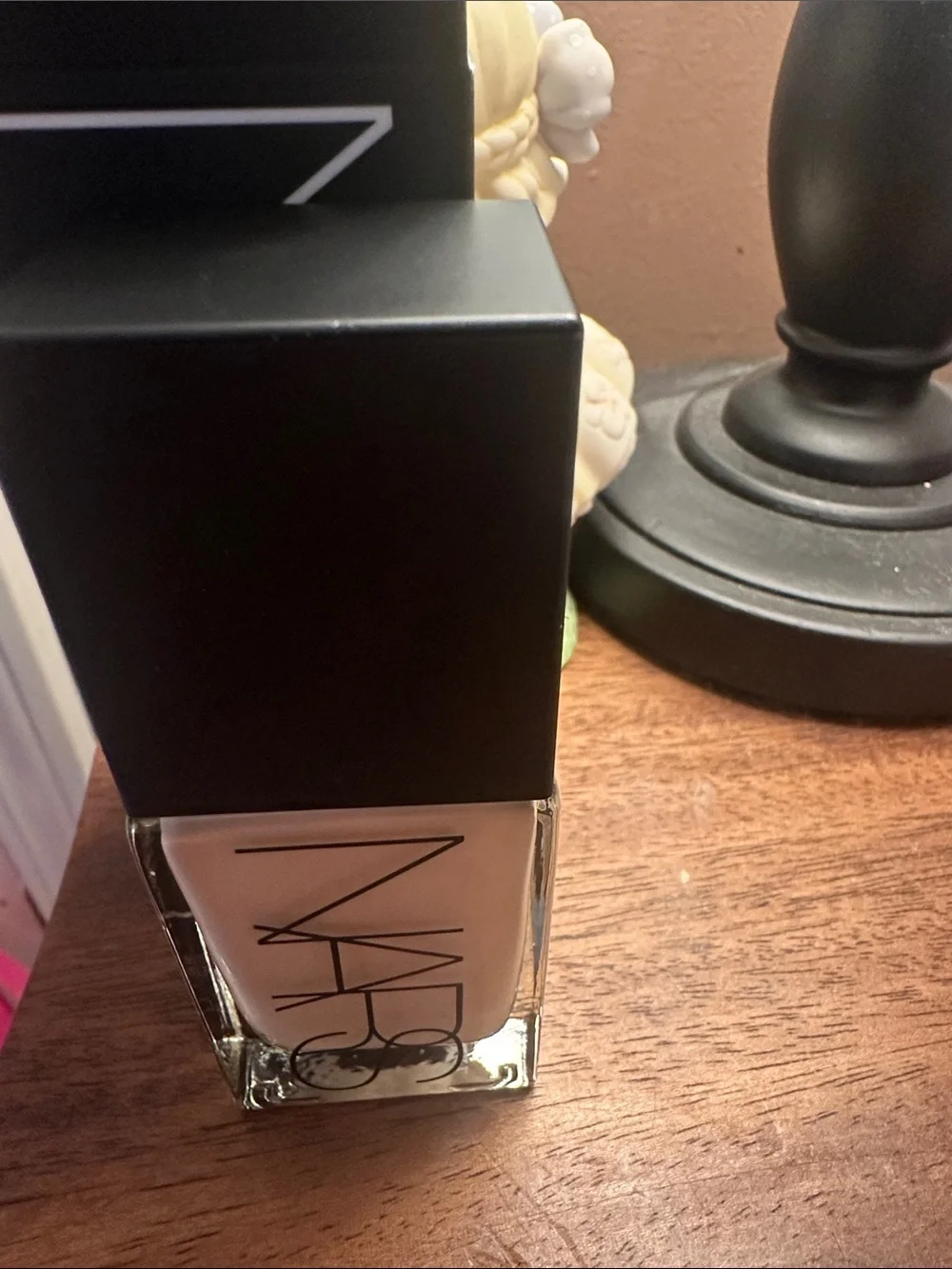 NARS Light Reflecting Foundation-color light 2 BNIB